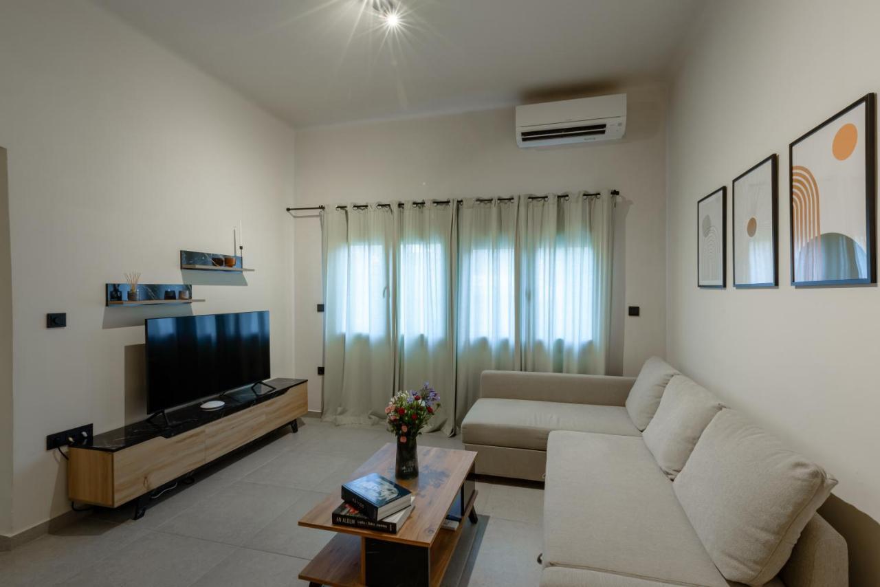 Galio Suites Airport By Airstay Spáta Екстериор снимка